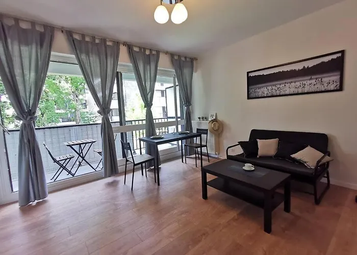 Cosy Apartment At Merignac-Centre